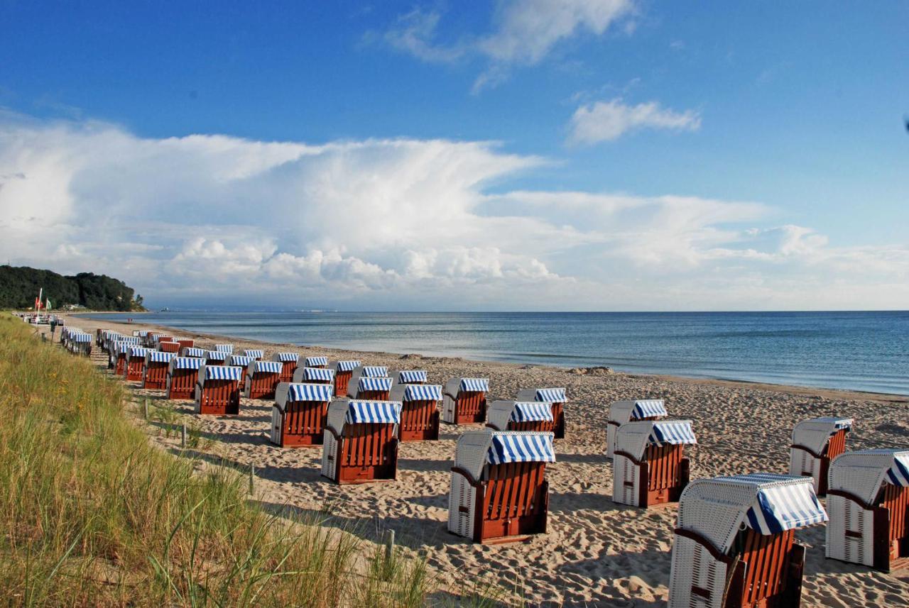 Ferienhaus Zum Boddenstrand Mit Ka Gross Zicker Exterior photo
